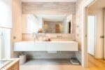 TRILOCALE FINEMENTE RISTRUTTURATO CON TERRAZZO E BOX