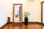 TRILOCALE FINEMENTE RISTRUTTURATO CON TERRAZZO E BOX