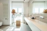 TRILOCALE FINEMENTE RISTRUTTURATO CON TERRAZZO E BOX